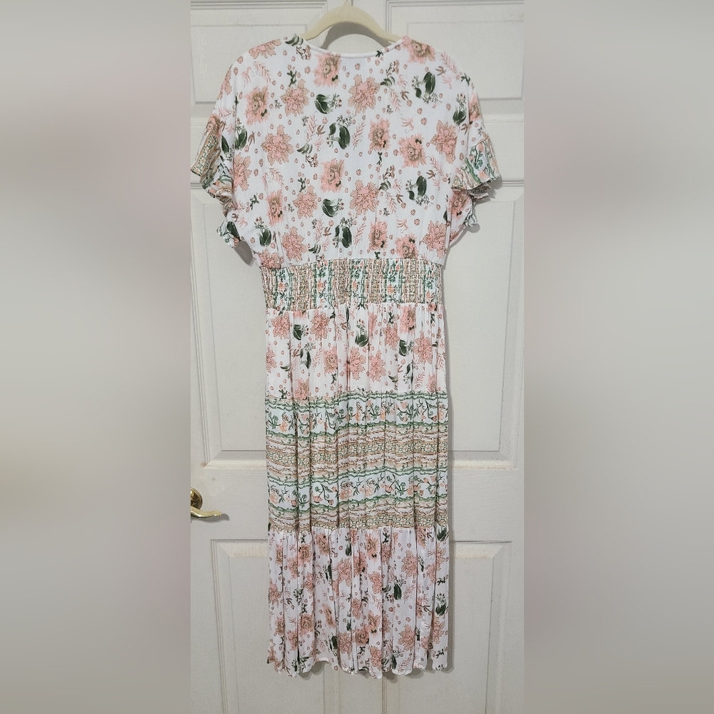 Floral V-Neck Maxi Dress - White and Pink - Picture 3 of 3